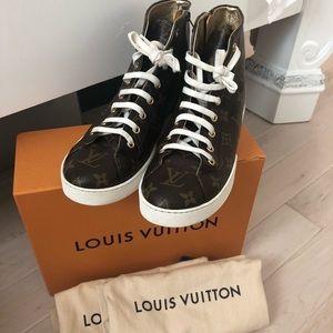 Woman’s Louis Vuitton sneakers